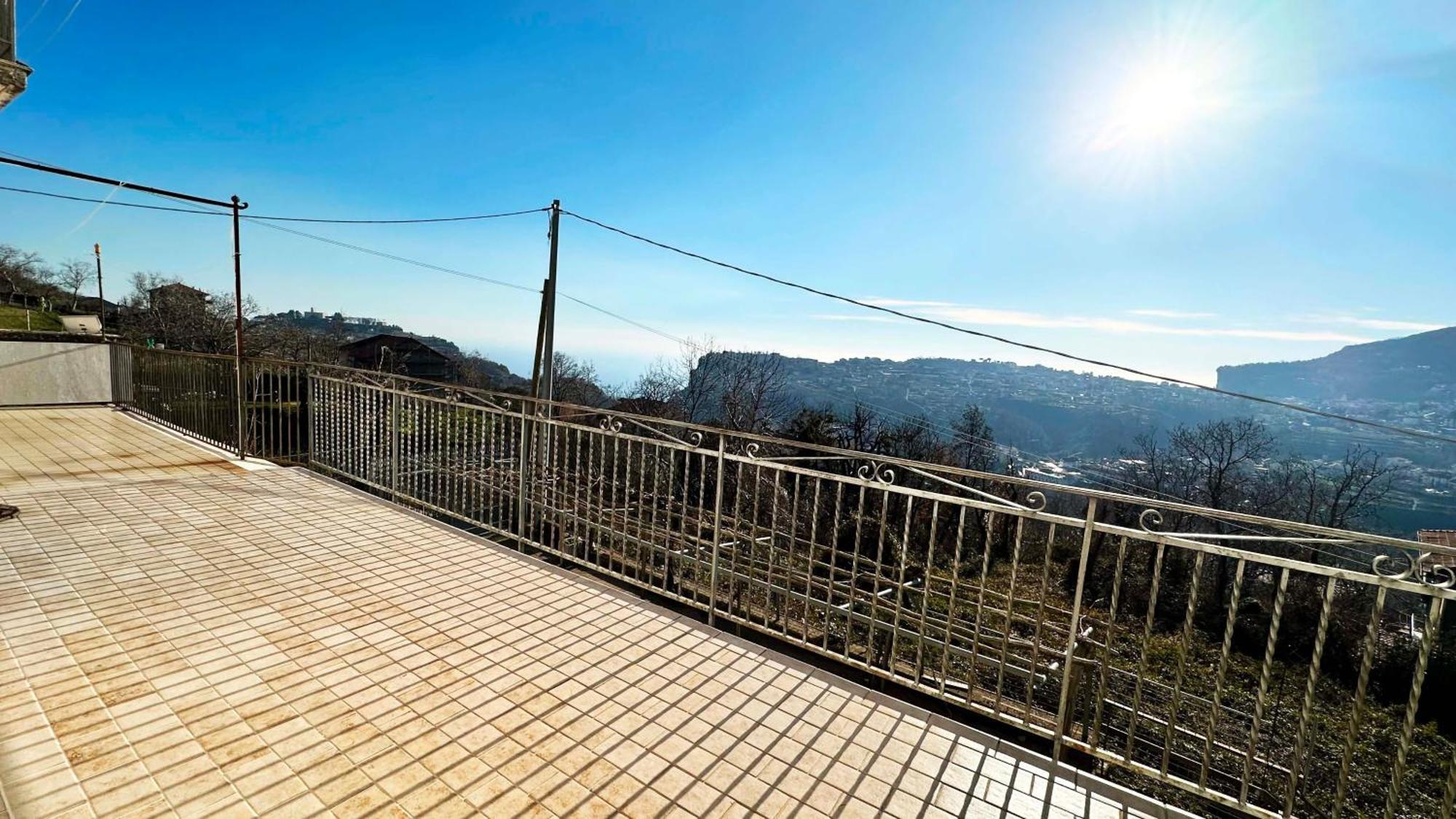 Dimora Alma Camere Panoramiche Pianillo Buitenkant foto